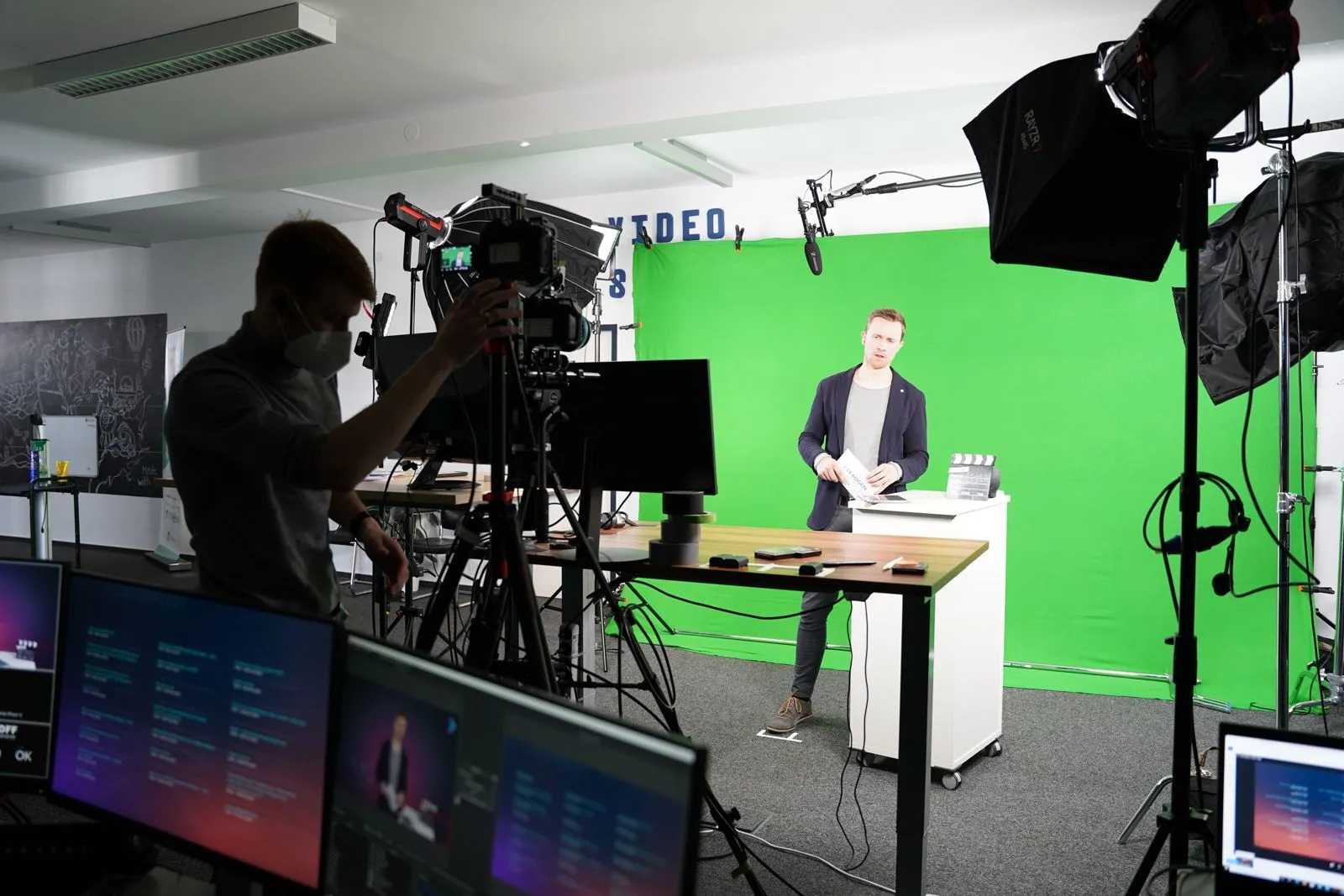 Regie und Green Screen während der LEADGEN 2021