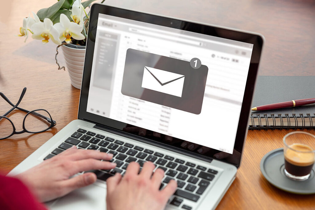 Postfach, welches eine neue Mail anzeigt
