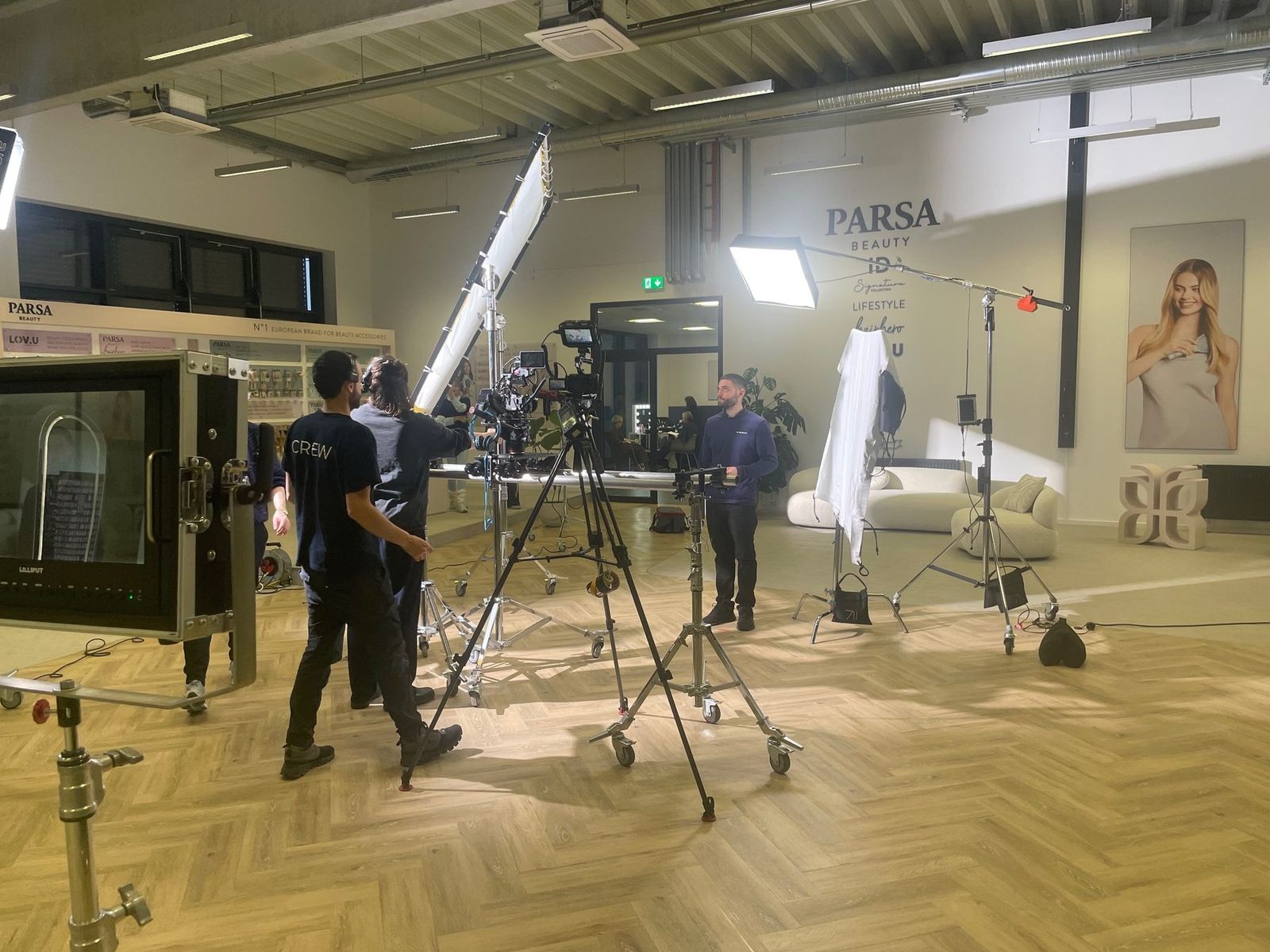 Filmset mit Licht und Kamera bei einer videoboost-Produktion